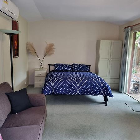 Garden Dreams Bungalow Blackburn Екстер'єр фото